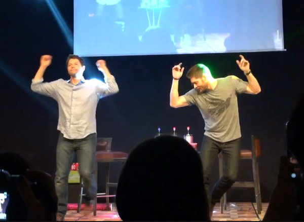 Cockles dancing