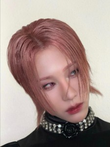 Pink hair!!