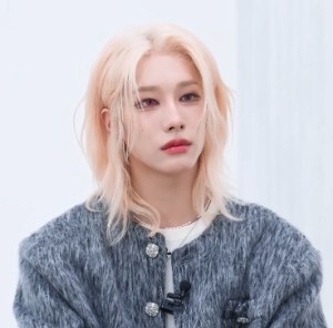 medium-length blonde hair