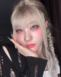 Blond braid!!