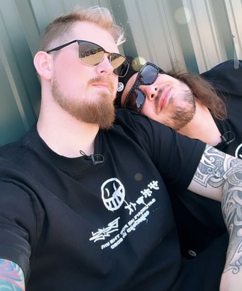 Narrator & Mully