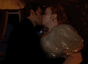 CARRIAGE SCENE KISS