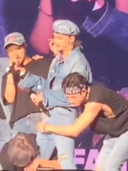 thigh biting