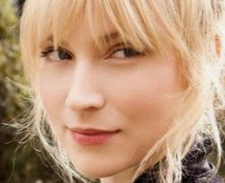 Beth Riesgraf/ Maeve