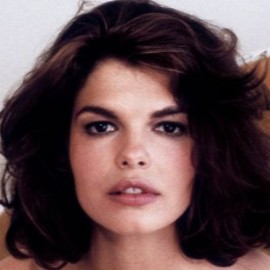 Jeanne Tripplehorn/ Blake