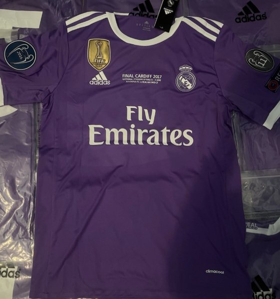 16-17 Away Kit