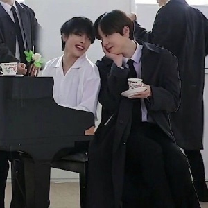 bottom hj / top yh
