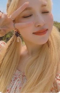sunshine mina