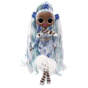 Winter Fashion Show Lady Braids