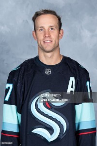 Jaden Schwartz #17 (RIP Cha Cha)(not dead just with the Avs)