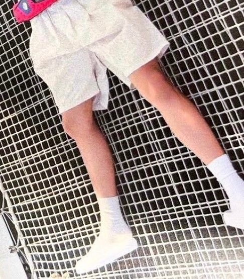 ays thighs