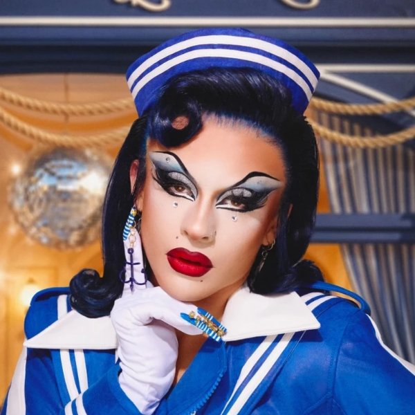 LanaCottaDRFR4CastMug