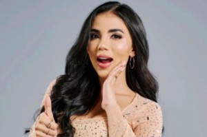 Karina García oficial con doble L al final