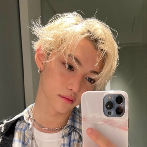 Blond short