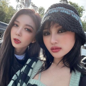 Singbin (Siyeon + Dami)