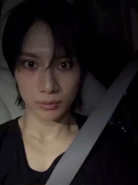 taemin victorian child stare