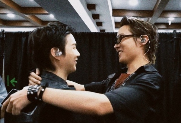 sope hugging in 2026!!!