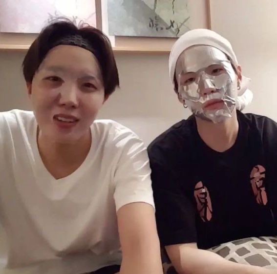 the iconic skincare vlive