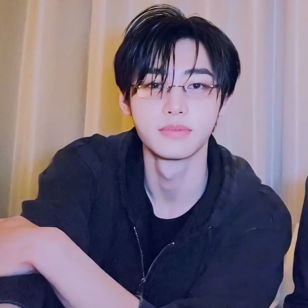 switch sunghoon
