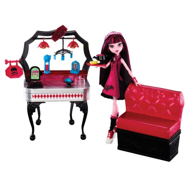Die-ner Draculaura