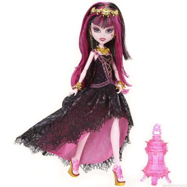 Draculaura-13-Wishes-Haunt-the-Casbah
