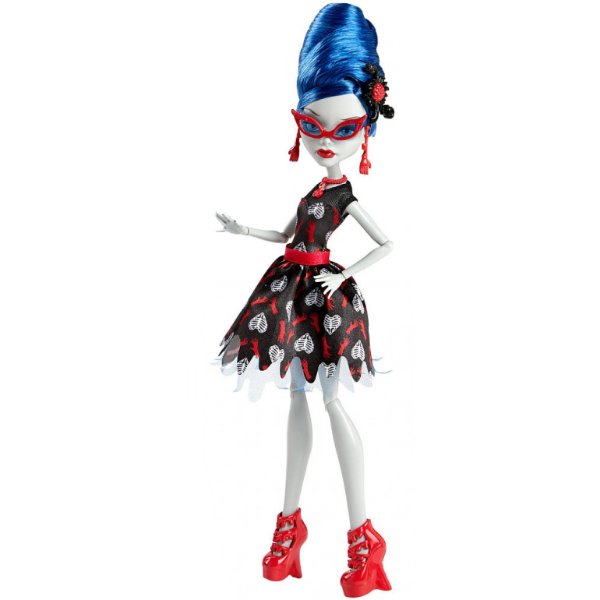 Loves Not Dead Ghoulia