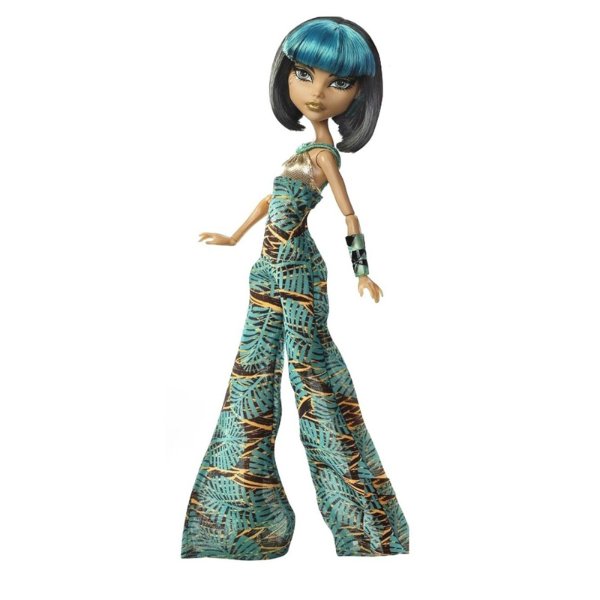 Skull Shores Cleo