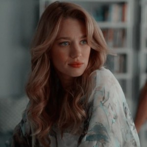 petra solano (jane the virgin)