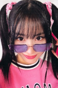 90s momo