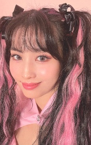 draculaura momo