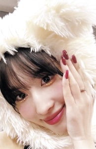 fluffy momo