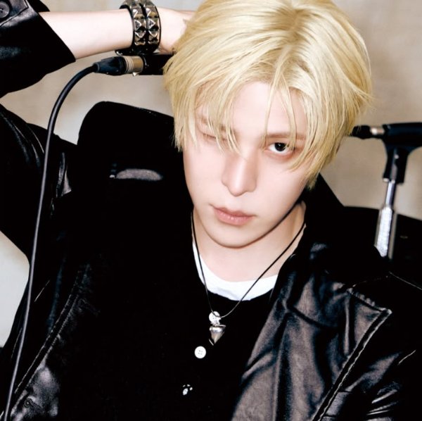 Yunho - Ateez
