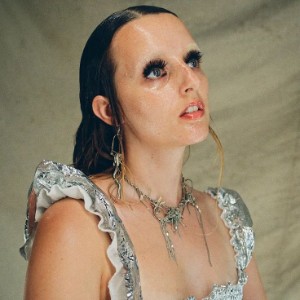Greta Isaac