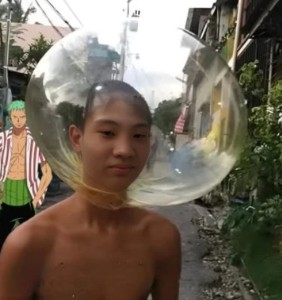 Bi Tuất bú bóng