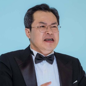 Heo Sungtae (President)