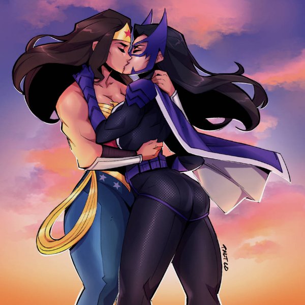 Diana Prince x Helena Bertinelli