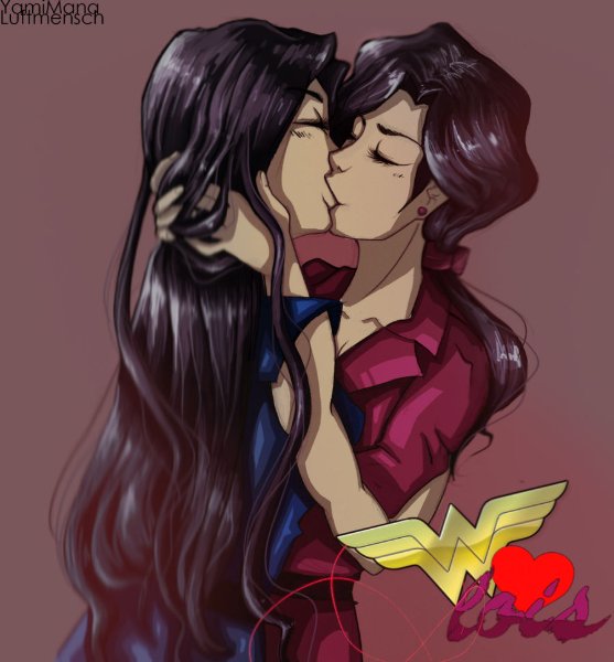 Diana Prince x Lois Lane