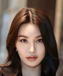 Kapook Ploynira