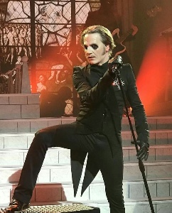 Black suit