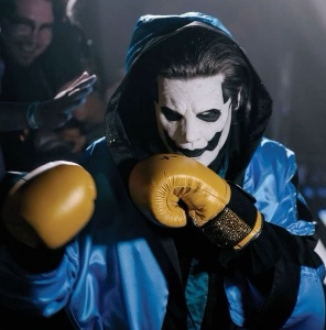 Boxing robe