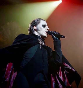 Vampire cape
