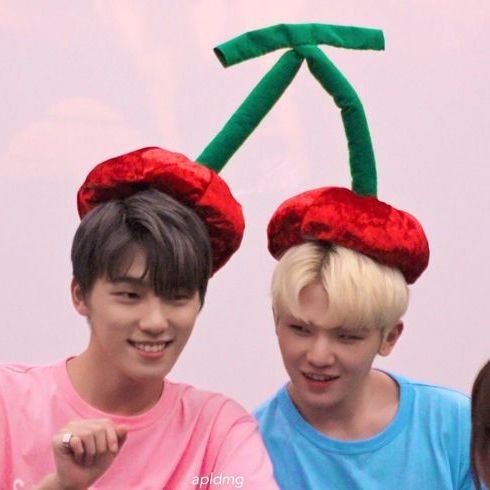 jihoon & chan (chanhoon)