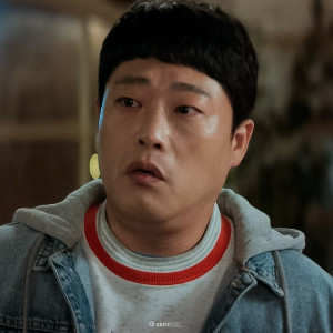 Kang Ro-Bin