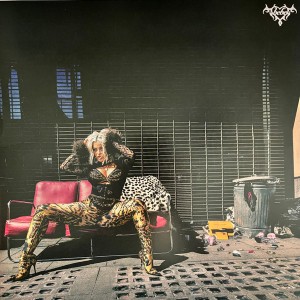 DIRTY BLONDE - Bebe Rexha