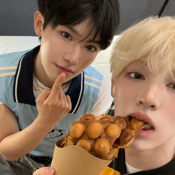 cherrybbang (yichen/zheyi)