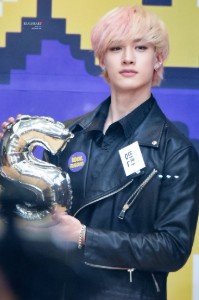 bangchan - blonde/pink mix