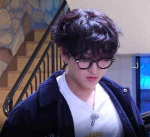 changbin - black poodle