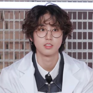 han - fluffy black