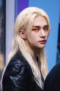 hyunjin - elf hair