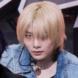 i.n - long straight blonde